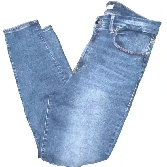 Good American Women’s Distressed Skinny Jeans - Picture 4 of 7